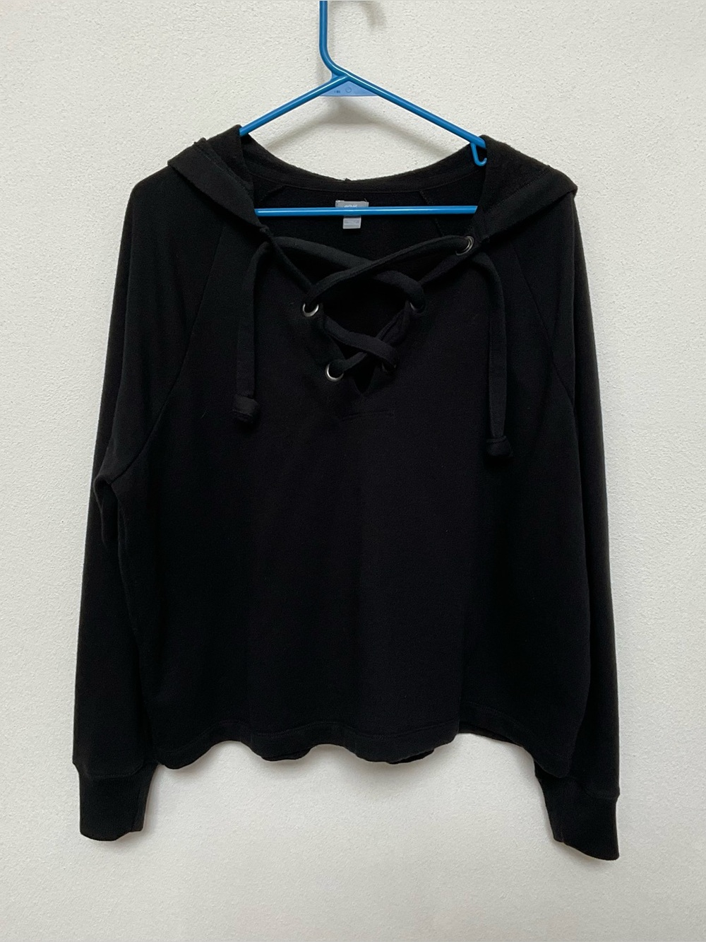 Aerie Black Criss Cross Lace Up Cropped Hoodie Size Medium Lounge Comfy